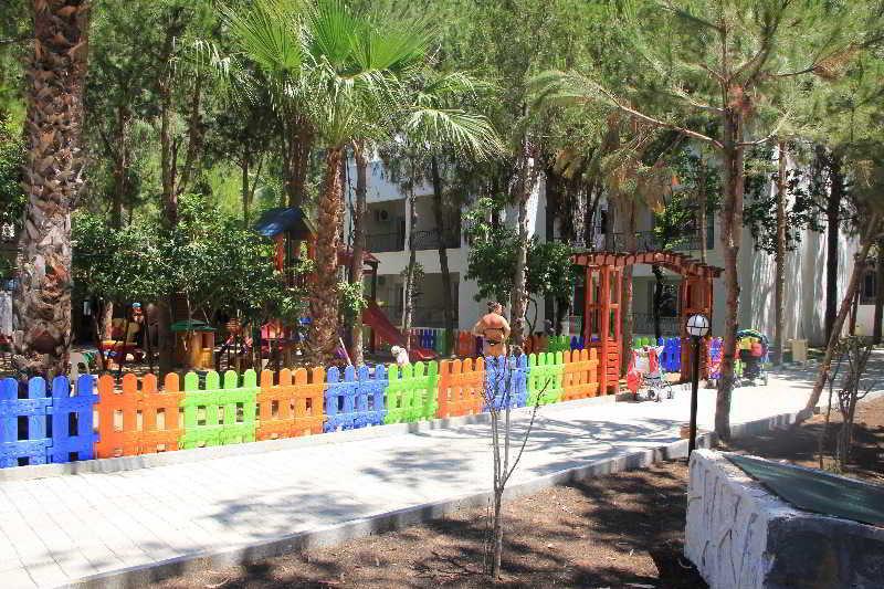 Larissa Beach Club Side Esterno foto