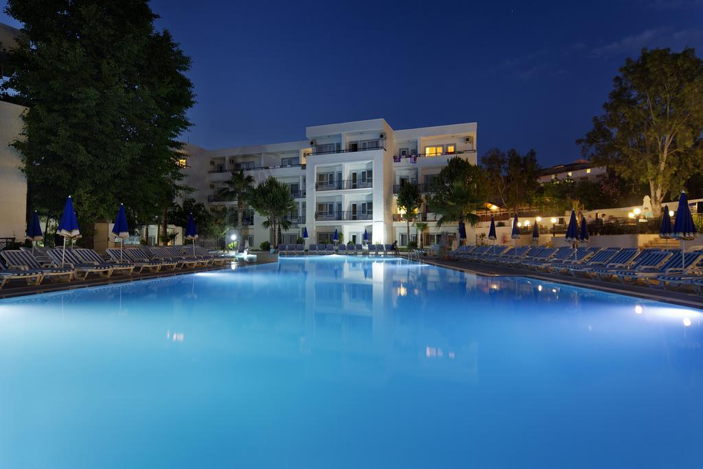 Larissa Beach Club Side Esterno foto