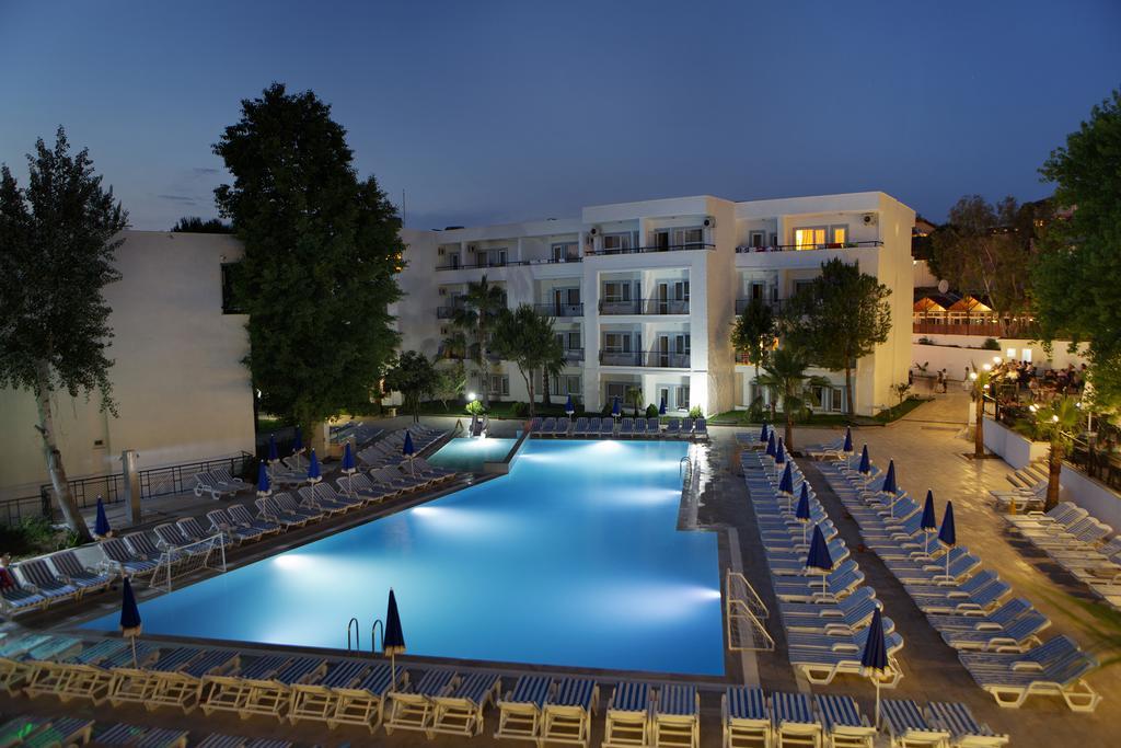 Larissa Beach Club Side Esterno foto